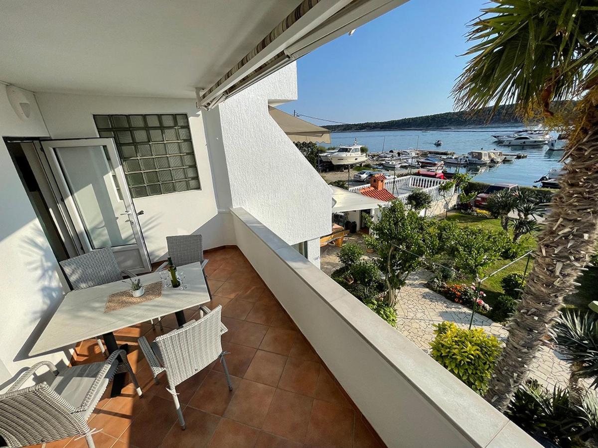 Apartments Near The Sea Barbat Barbat na Rabu Phòng bức ảnh