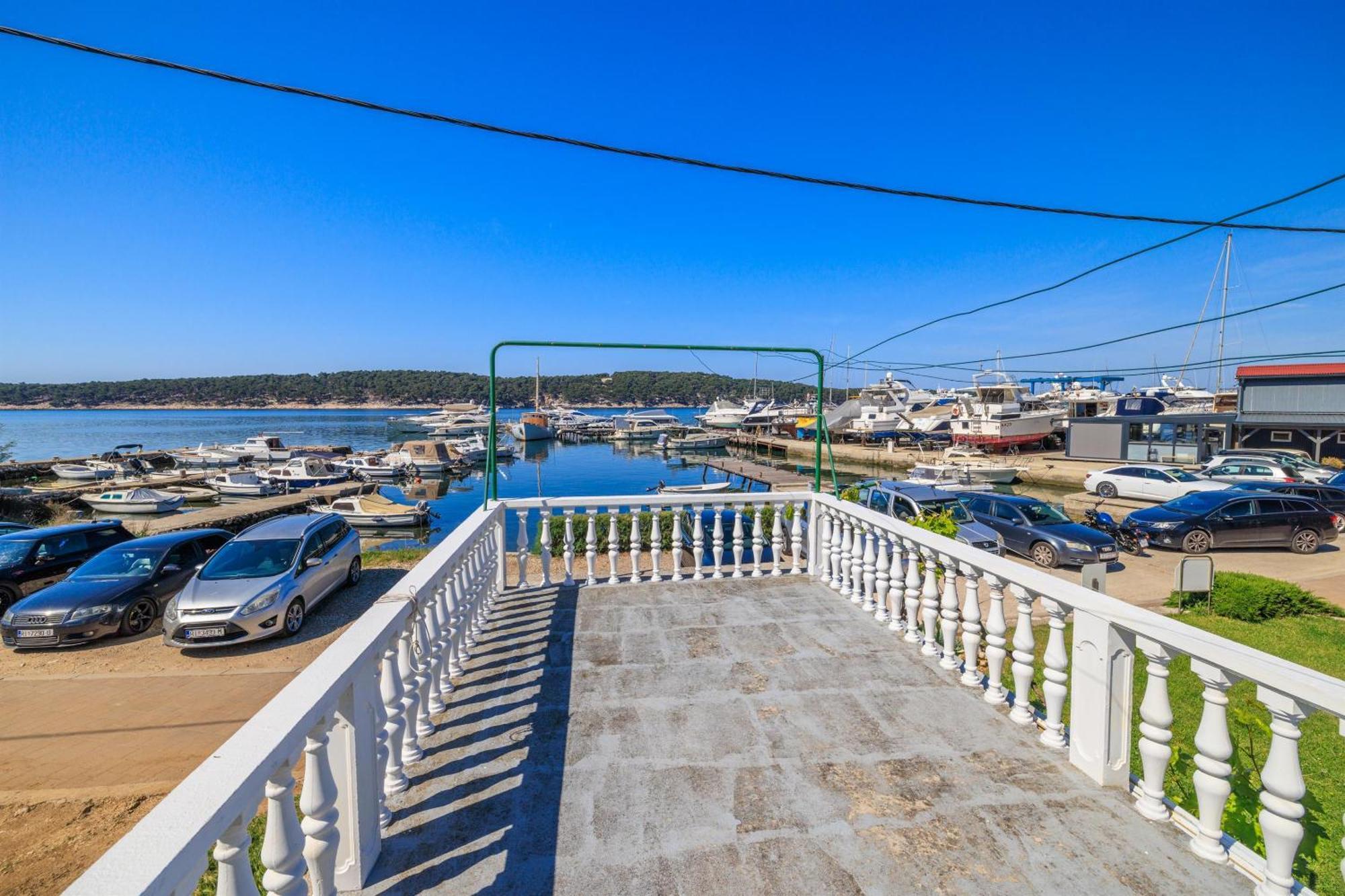 Apartments Near The Sea Barbat Barbat na Rabu Ngoại thất bức ảnh