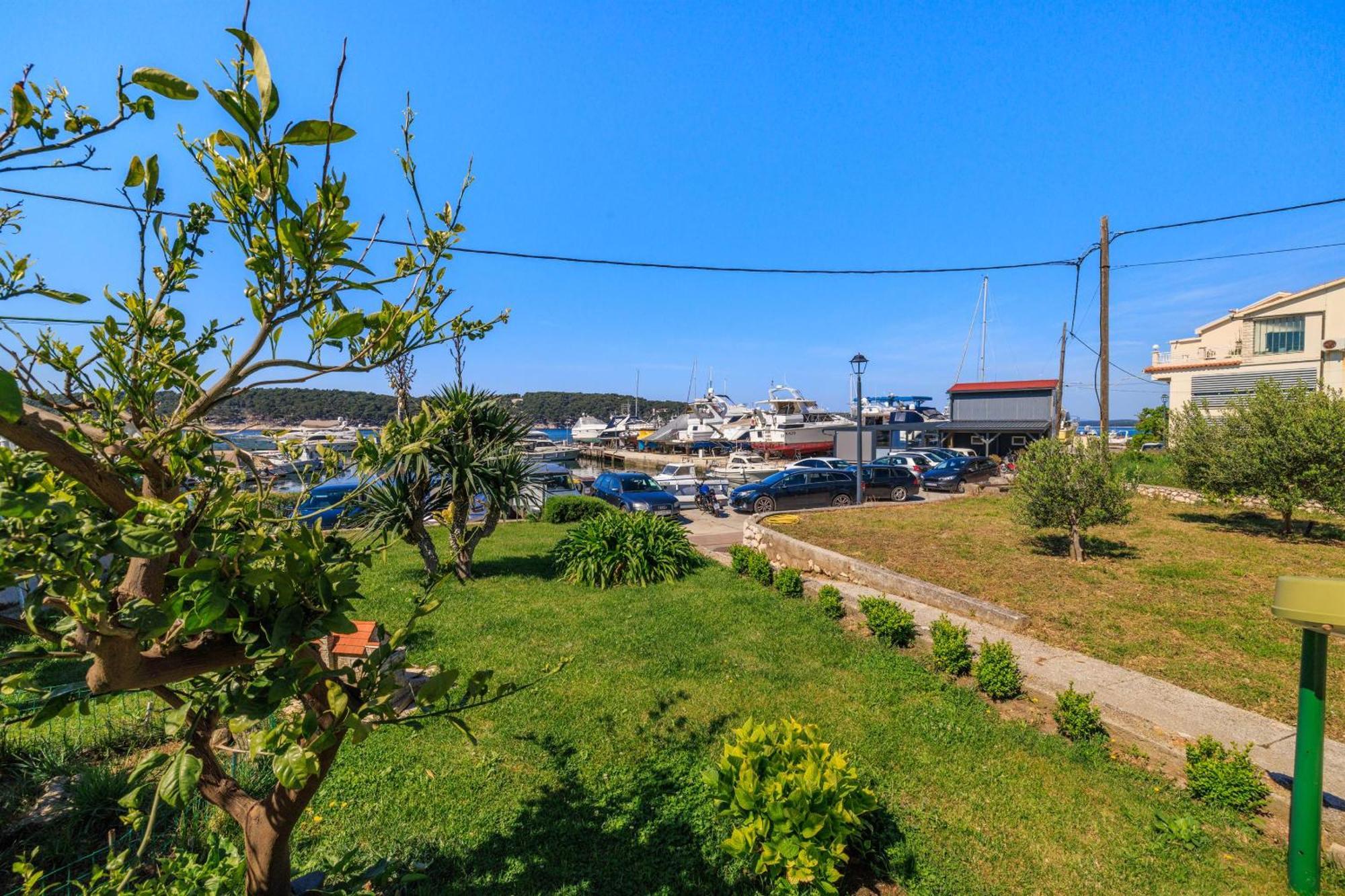 Apartments Near The Sea Barbat Barbat na Rabu Ngoại thất bức ảnh